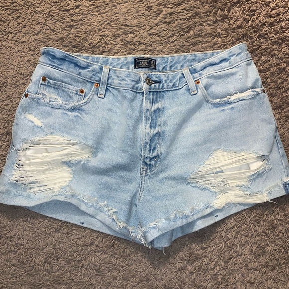 Abercrombie & Fitch Denim - A&F Annie High Rise Shorts. Size 32.